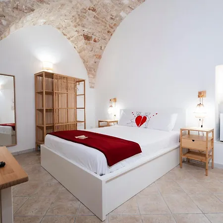 Filo Rosso - Romantic Centro Storico Ostuni